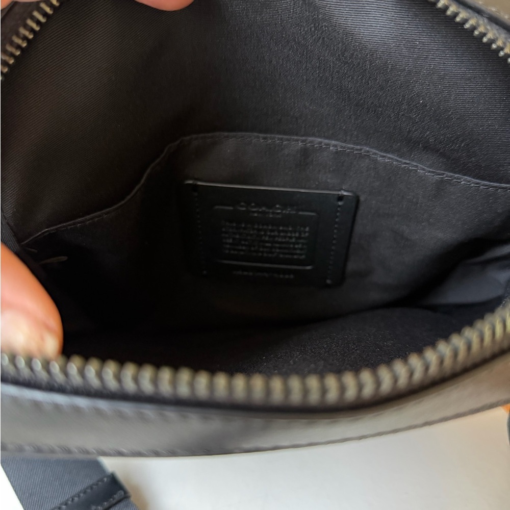 Coach Black Embossed Signature Houston Flight Crossbody Messenger - Picture 5 of 6